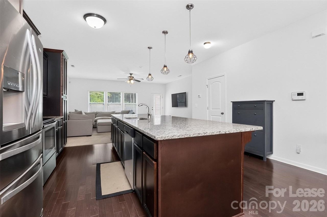 2038 Eddie Massey Ln - Photo 7 of 36