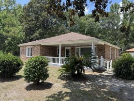 933 S Live Oak Dr - Photo 1 of 1