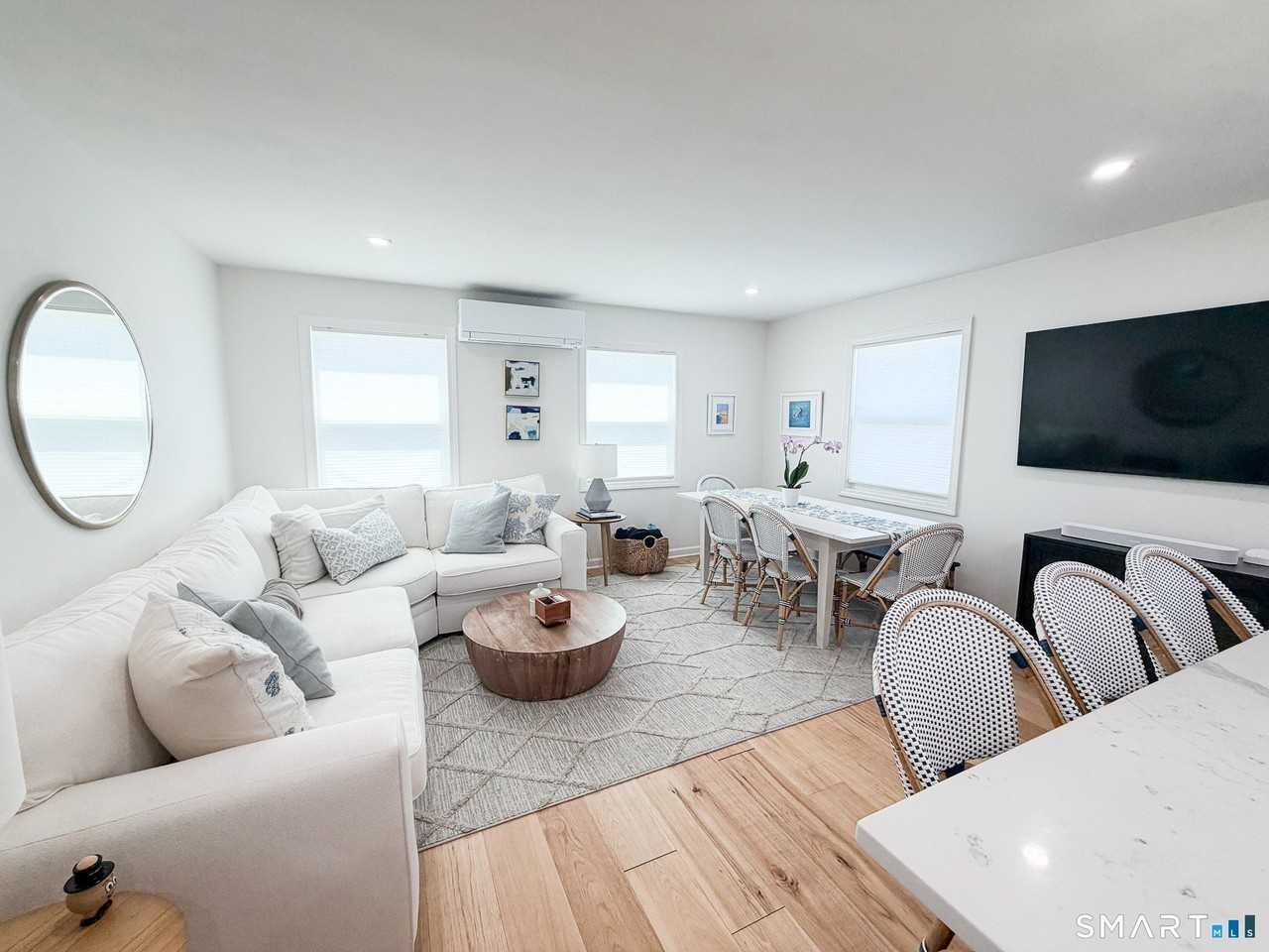 9 Hanover St - Photo 4 of 28