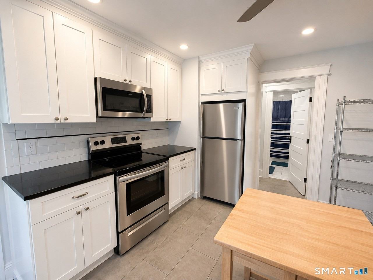 30 Harborside Dr #2 - Photo 3 of 11