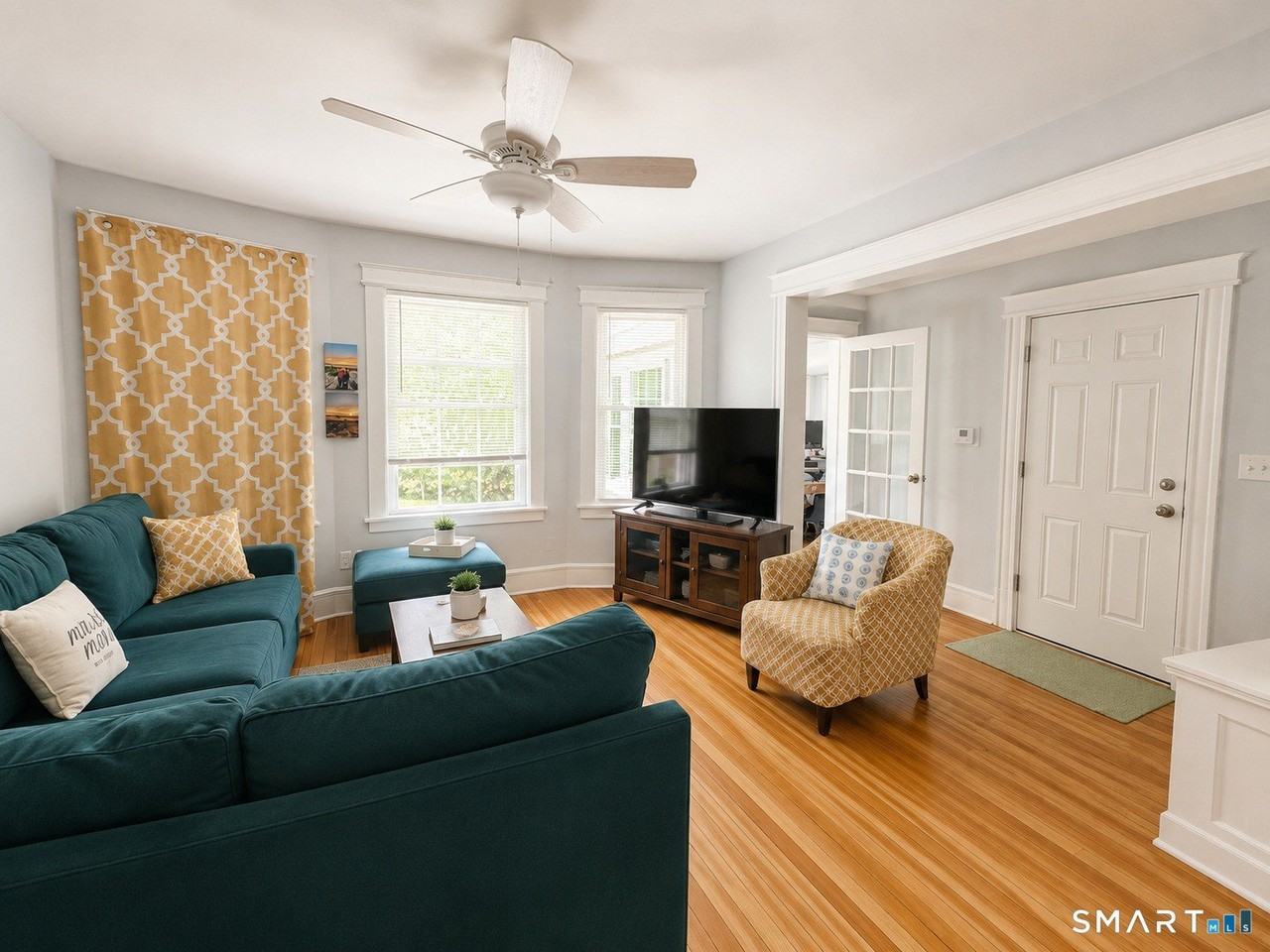 30 Harborside Dr #2 - Photo 4 of 11
