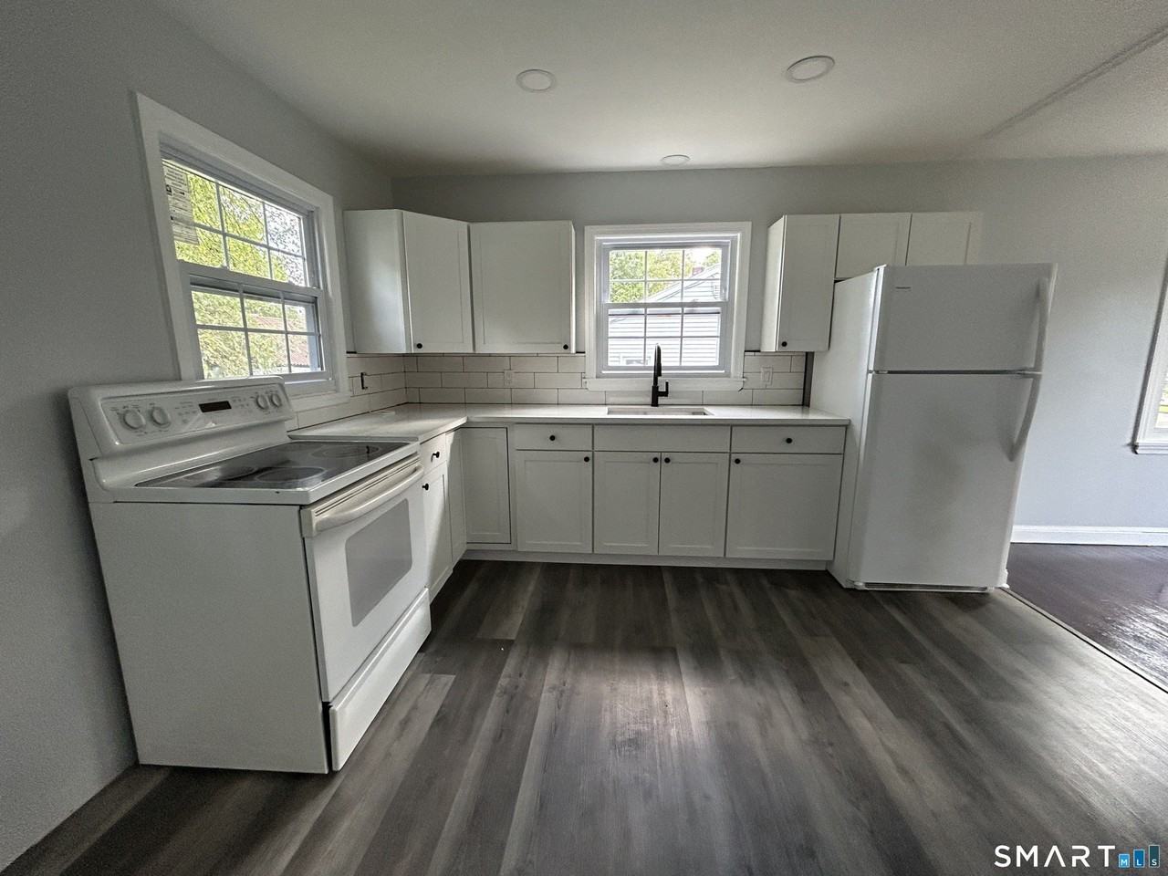 152 Cottage Rd - Photo 6 of 25