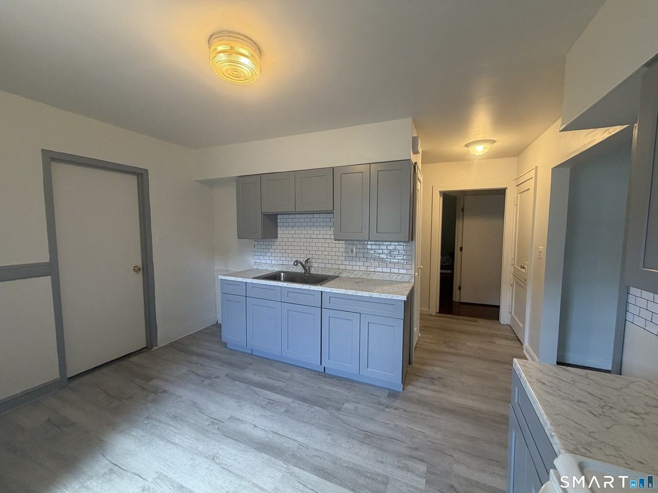 155 Clover St - Photo 3 of 7