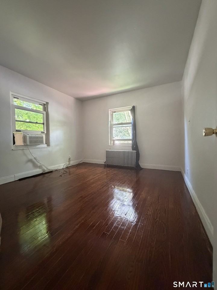 155 Clover St - Photo 7 of 7