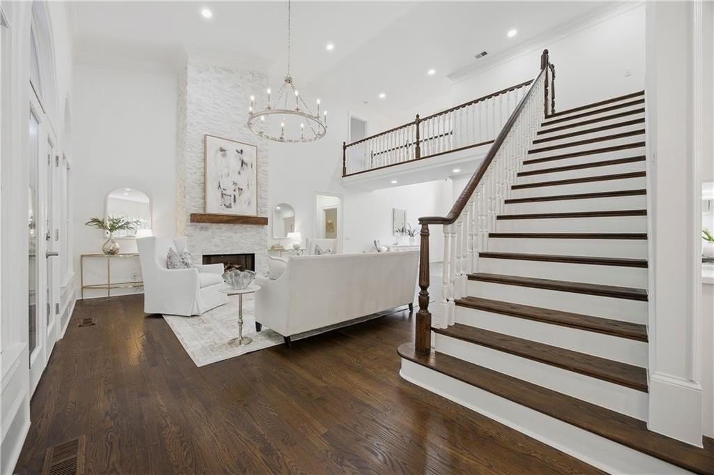 6410 Westchester Pl - Photo 2 of 50