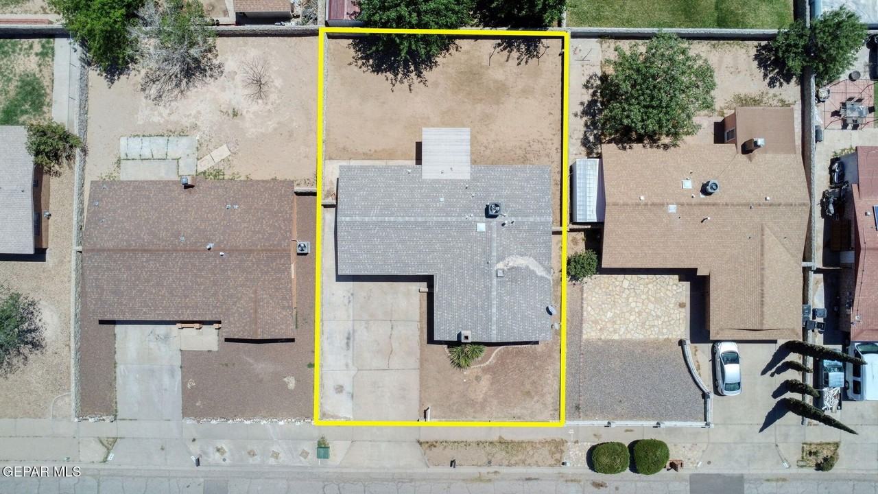 2608 Dan Sikes Dr - Photo 2 of 30