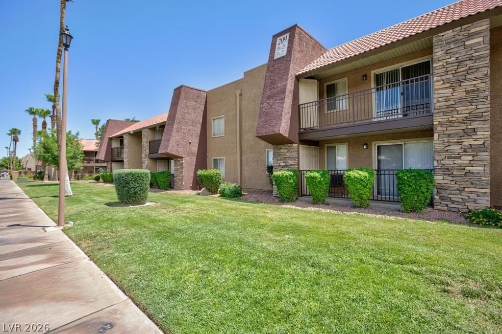 5081 River Glen Dr #127 - Photo 4 of 22