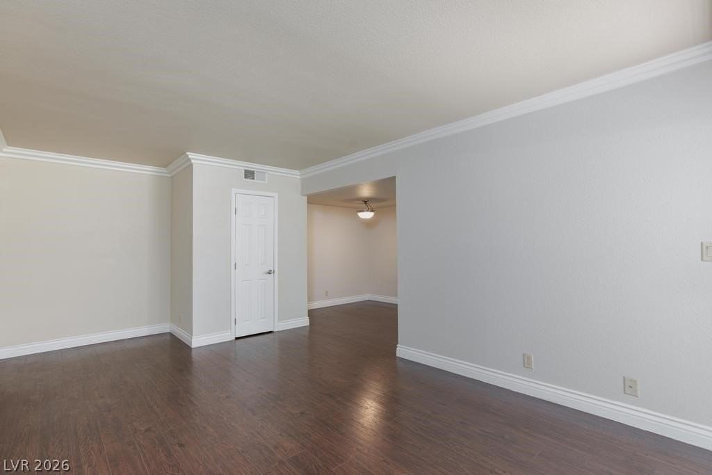5081 River Glen Dr #127 - Photo 7 of 22