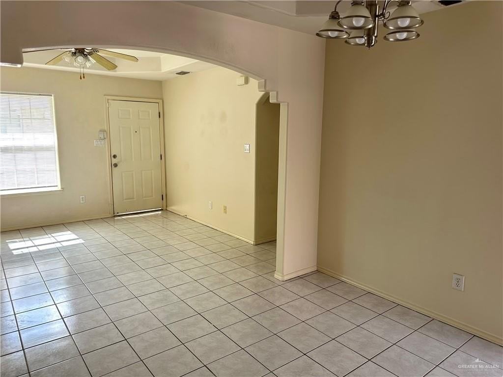 2303 Moonlight Ln - Photo 3 of 11