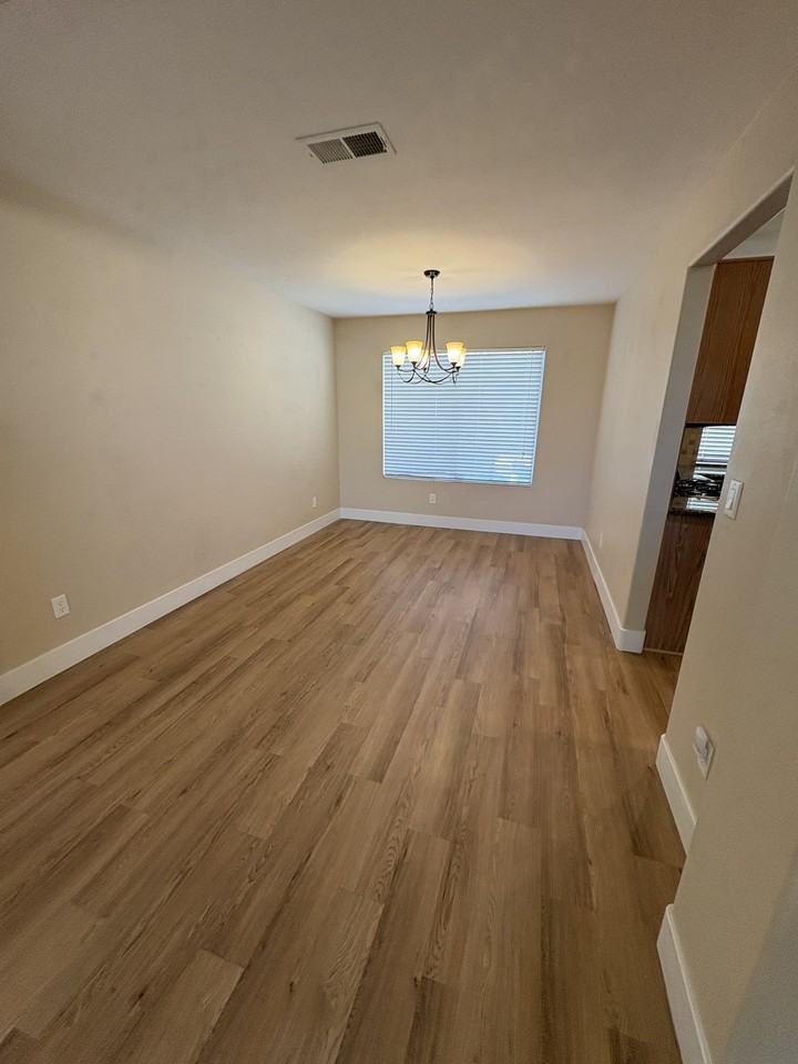 1725 Mexican Poppy Street - Photo 5 of 9