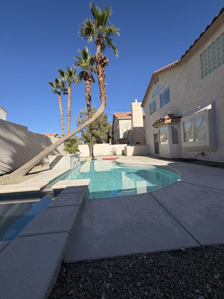 1725 Mexican Poppy Street - Photo 2 of 9