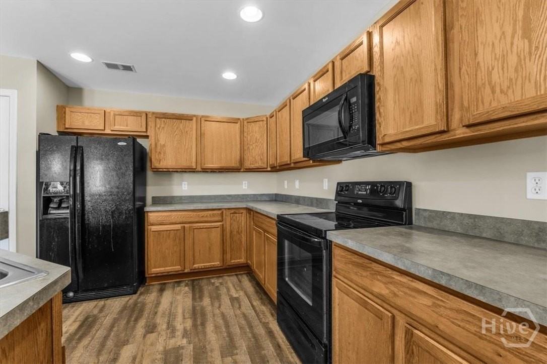 129 Fairgreen St - Photo 5 of 14