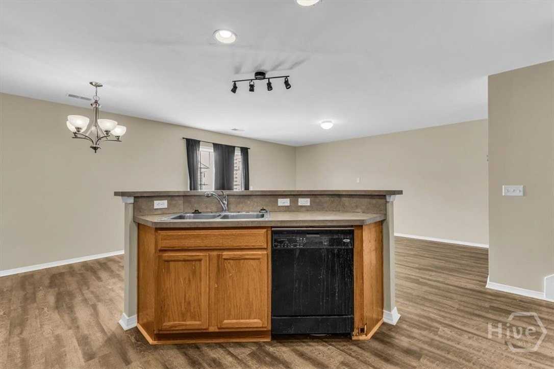 129 Fairgreen St - Photo 6 of 14