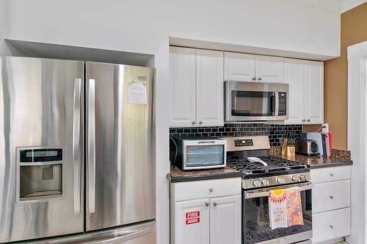 2036 Linden Ave #2038 - Photo 6 of 17