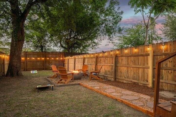 2036 Linden Ave #2036 - Photo 3 of 11