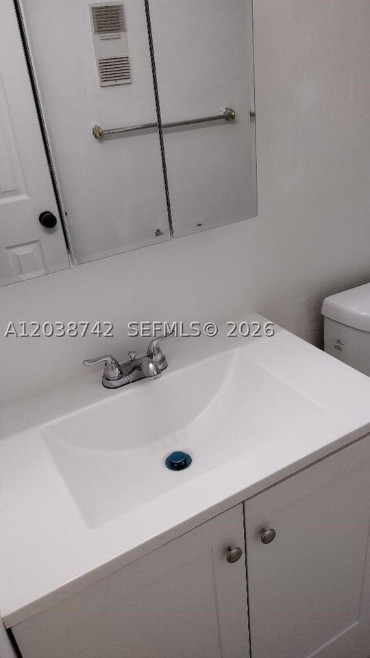 1151 Ne 210th Ter #1151 - Photo 7 of 11
