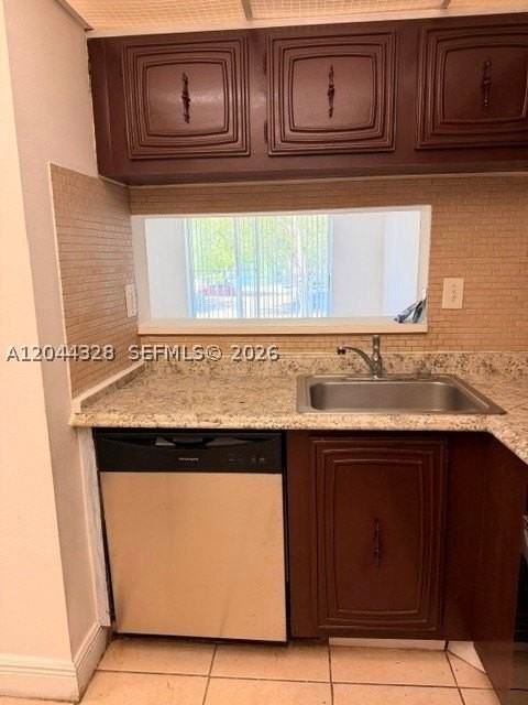498 Nw 165th Street Rd #D204 - Photo 3 of 4