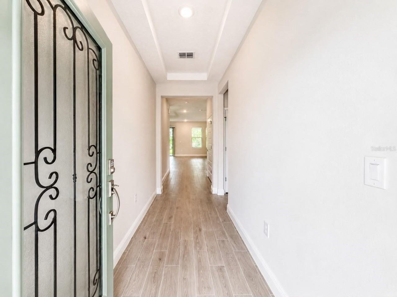 18035 Cider Mill Ln - Photo 7 of 41