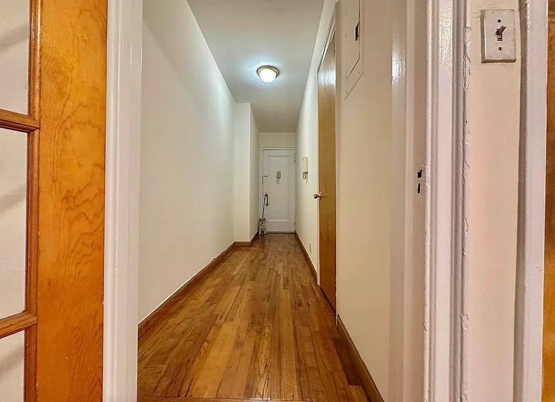 146 W 79th St #6A - Photo 4 of 8