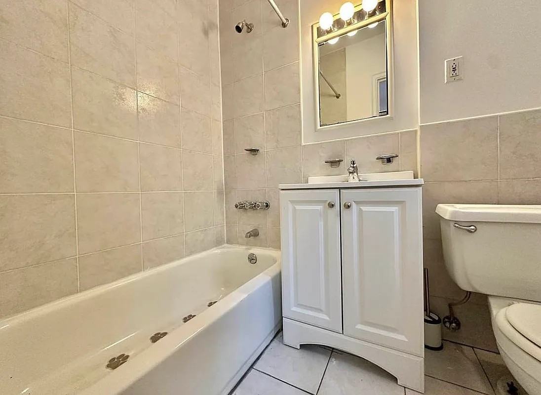 146 W 79th St #6A - Photo 5 of 8