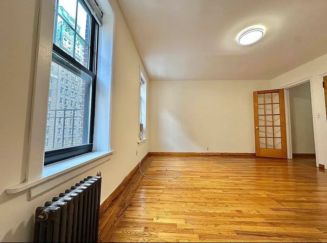 146 W 79th St #6A - Photo 7 of 8