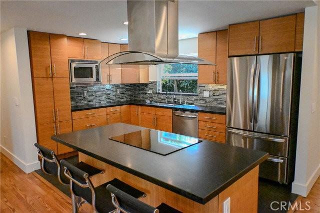 22411 Anza Ave - Photo 4 of 8
