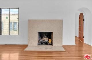 8300 Blackburn Ave - Photo 4 of 8
