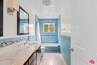 1759 N Beverly Dr - Photo 6 of 8