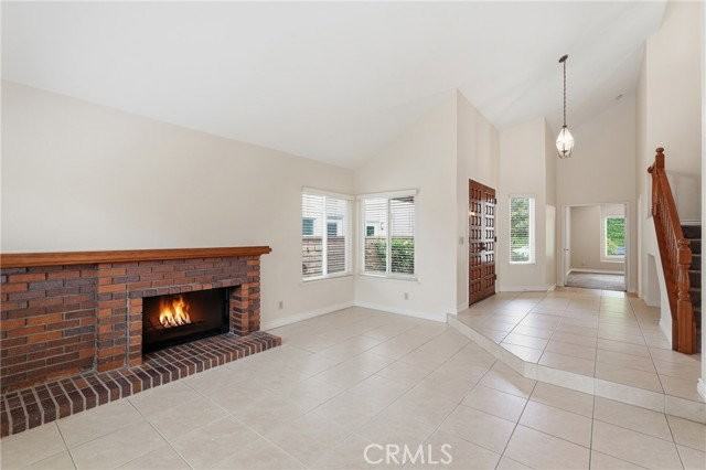27371 Viana - Photo 2 of 8