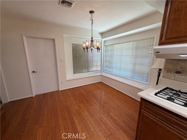 2680 N Canal St - Photo 3 of 8