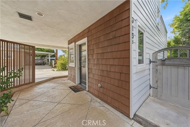 315 Goldenrod Ave #1-2 - Photo 3 of 8