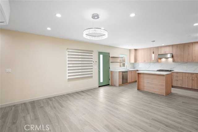 18748 Collins St - Photo 6 of 6