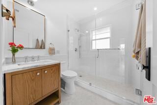 829 Idaho Ave - Photo 5 of 8