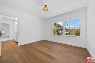 829 Idaho Ave - Photo 6 of 8