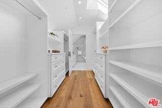 829 Idaho Ave - Photo 7 of 8