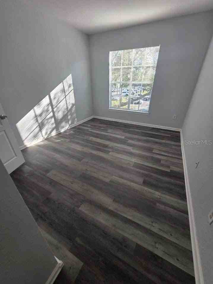 9401 Crescent Loop Cir #203 - Photo 4 of 15