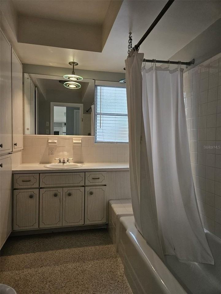2245 Cedar Dr - Photo 7 of 19