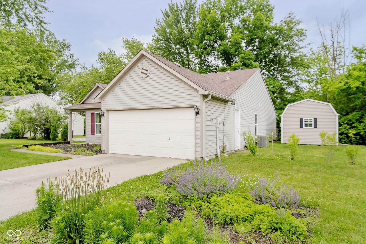 21 Wyndham Dr - Photo 3 of 28