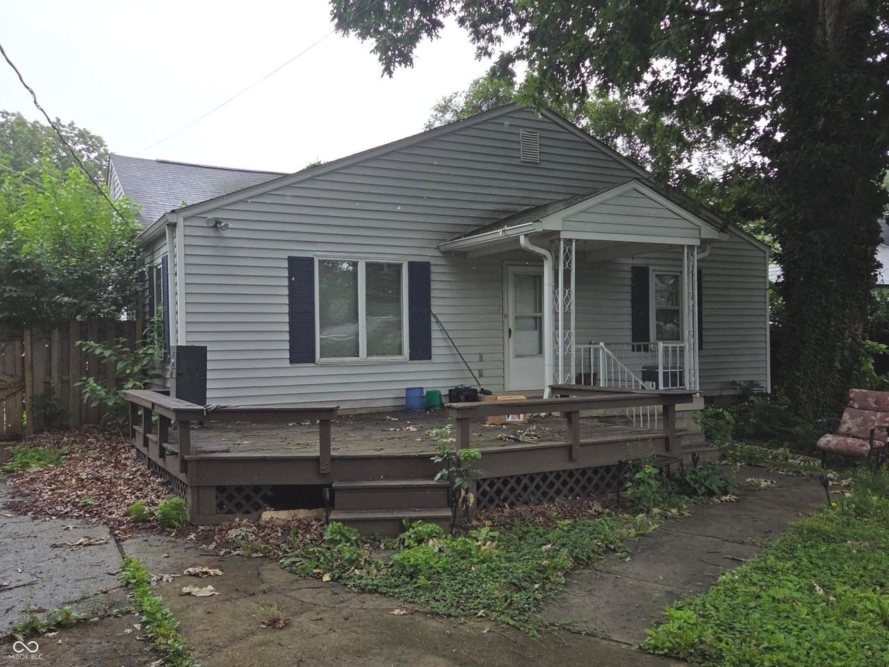 1126 Allison Ave - Photo 3 of 4