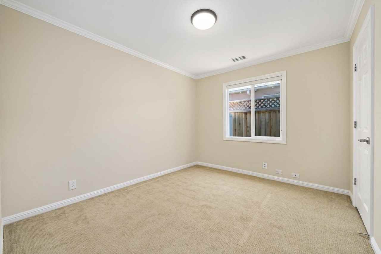 3419 Flora Vista Ave - Photo 7 of 18