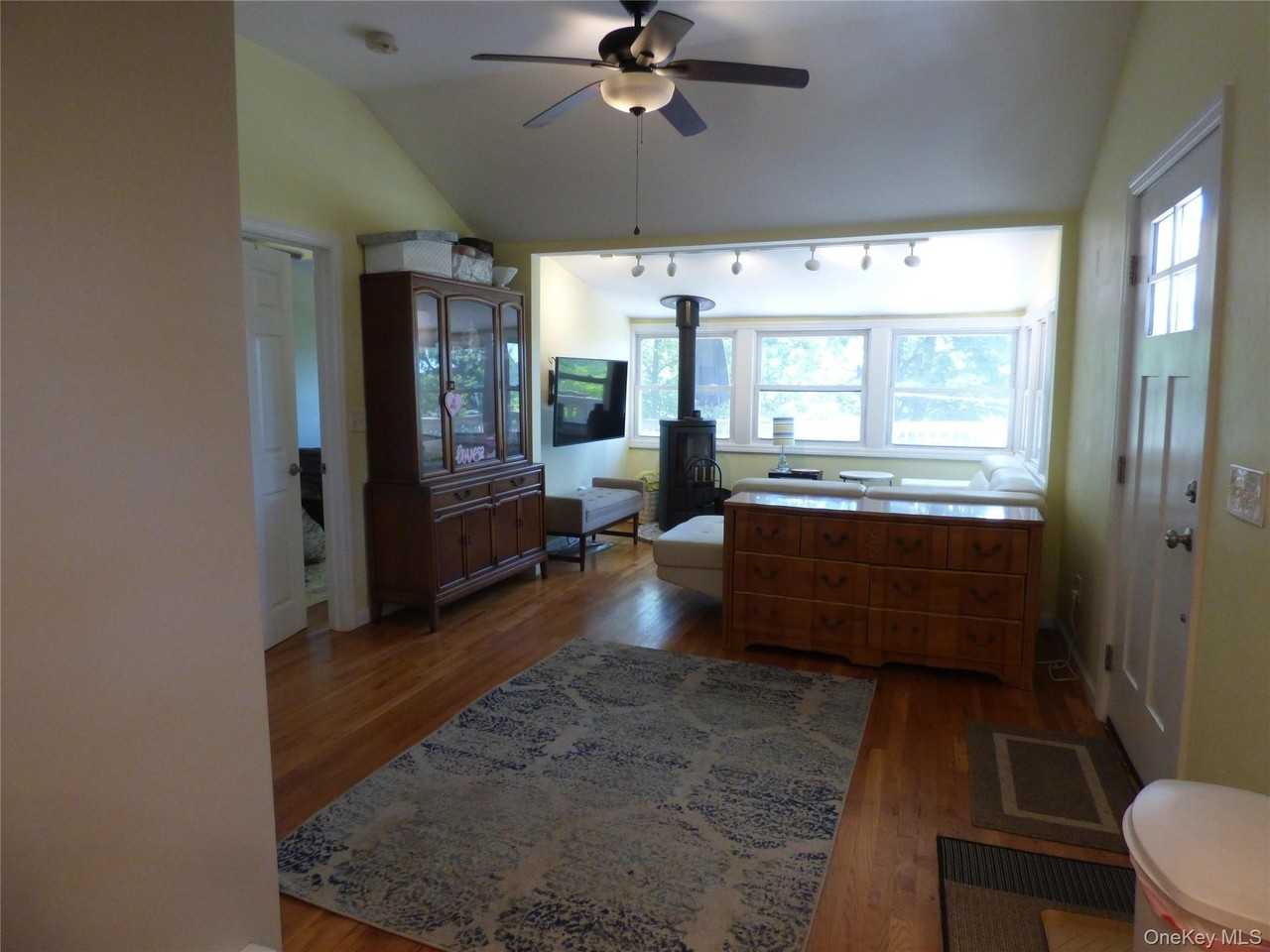 156 Brook Trl - Photo 6 of 14