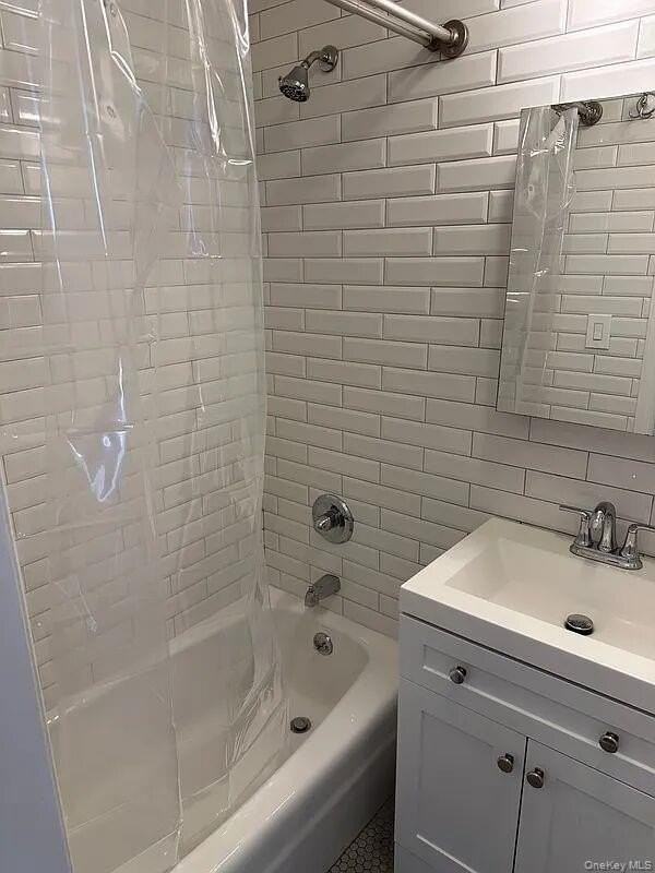 6026 71st Ave - Photo 6 of 7