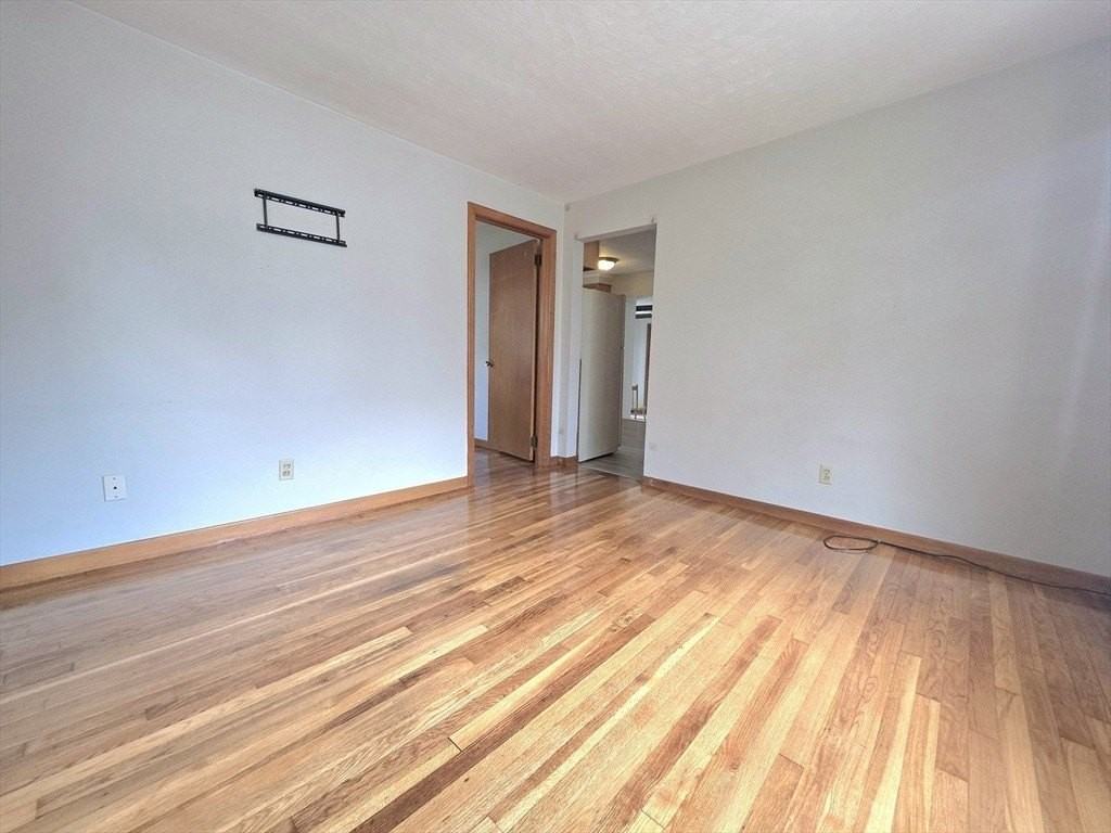 27 Cross St #1 - Photo 2 of 12