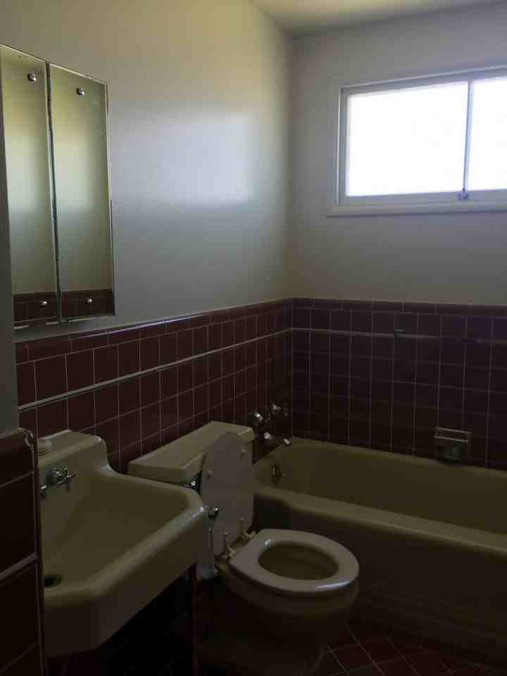 291 Palisades Dr - Photo 2 of 6