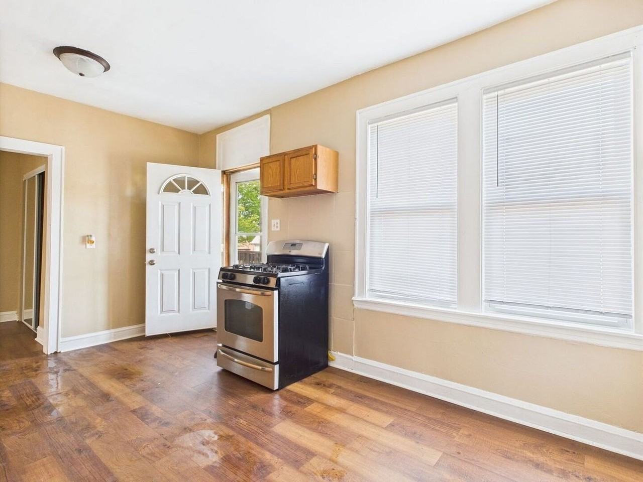 4338 W Kamerling Ave #2N - Photo 5 of 22