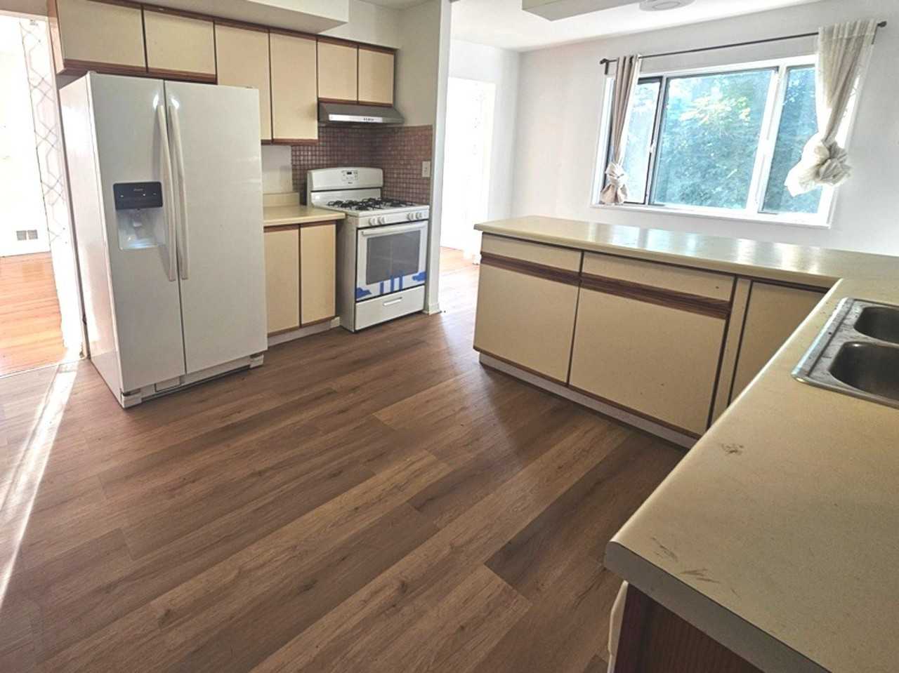 4527 Lilac Ave - Photo 4 of 31