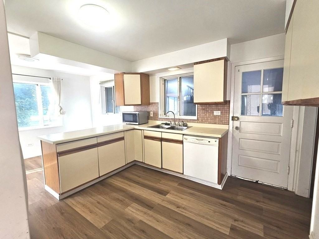 4527 Lilac Ave - Photo 6 of 31