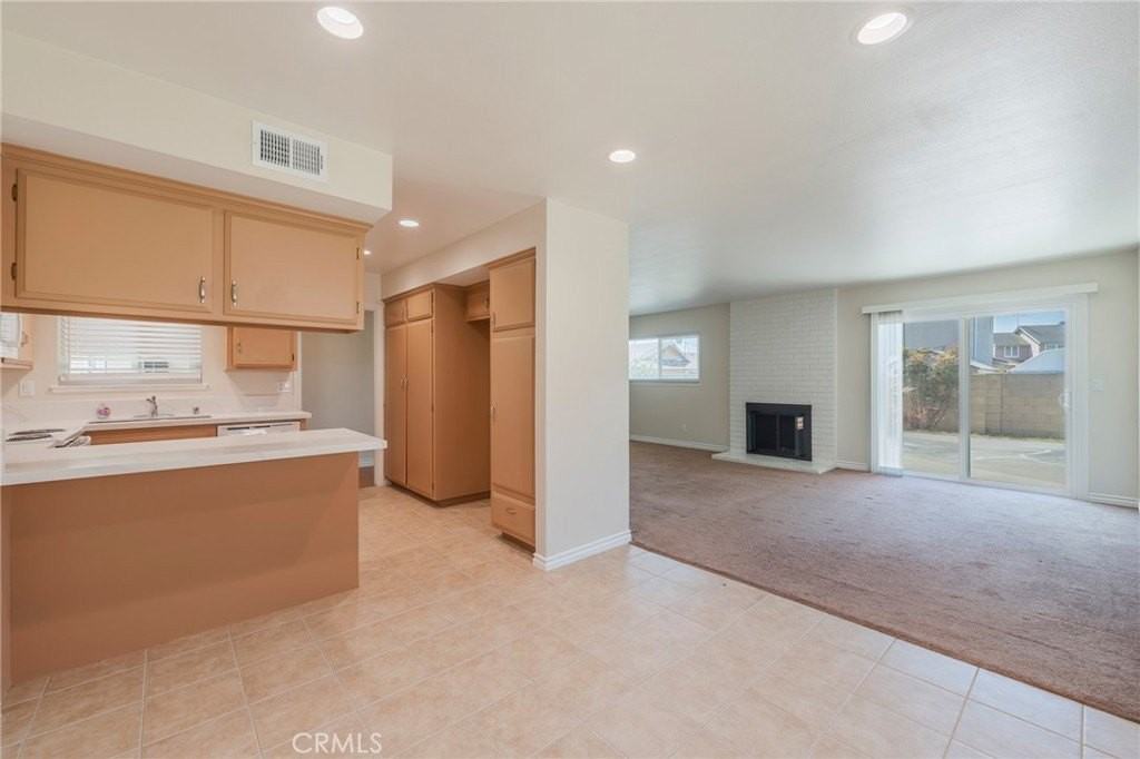 9230 Larkspur Dr - Photo 3 of 25