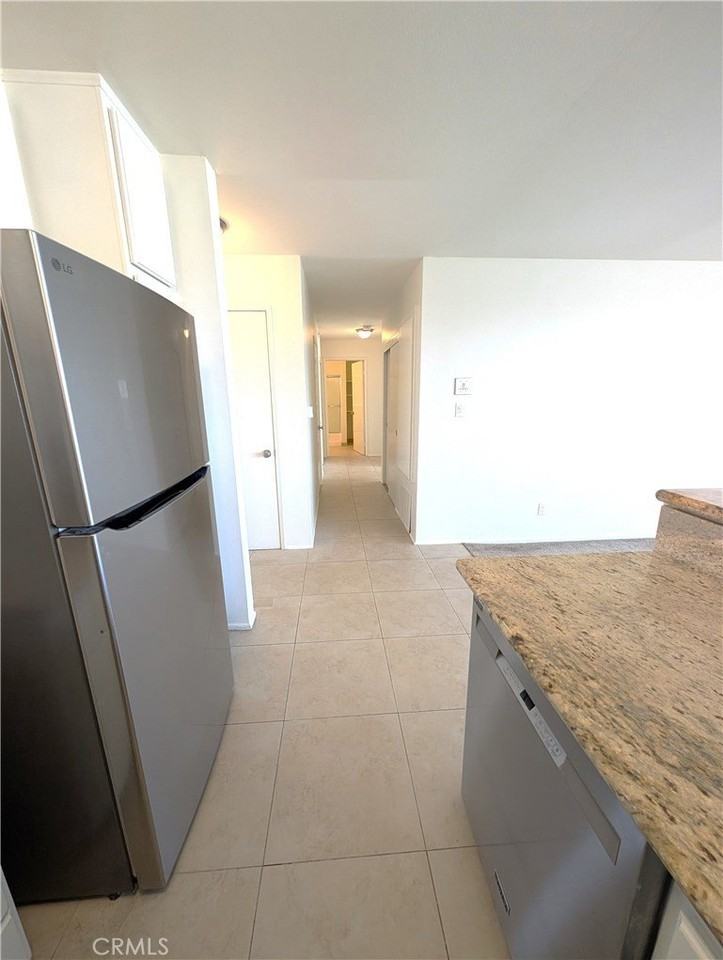 17330 Chatsworth St #9 - Photo 6 of 17