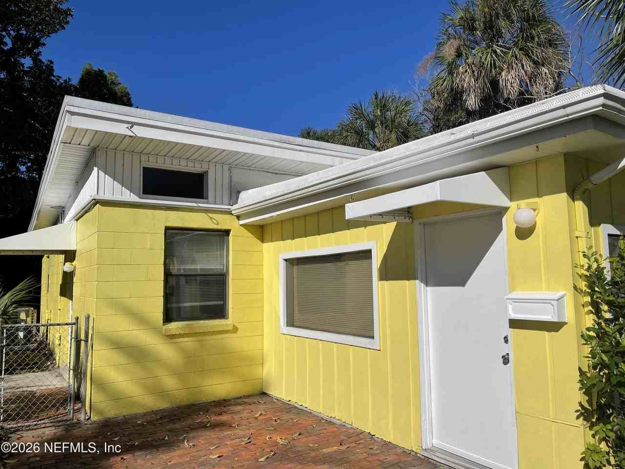 530 Myra St - Photo 2 of 21
